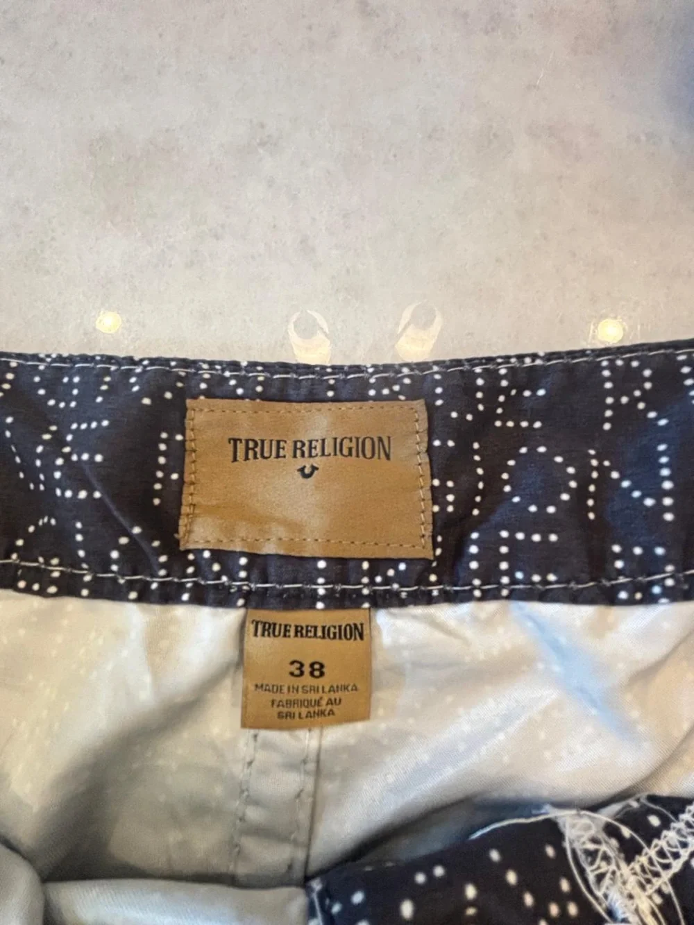 True Religion Men's 38 Board Shorts Black Logo Contrast Stitch Swim